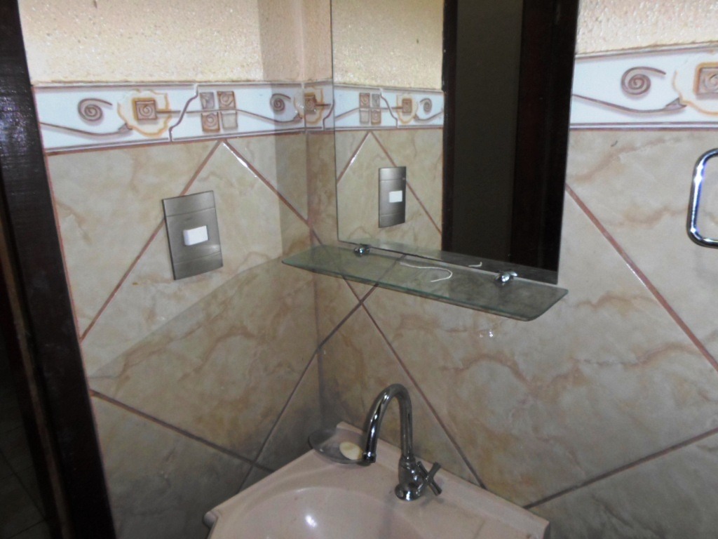 Magnífica mansão atrás do west shopping !!! venha conferir !!!