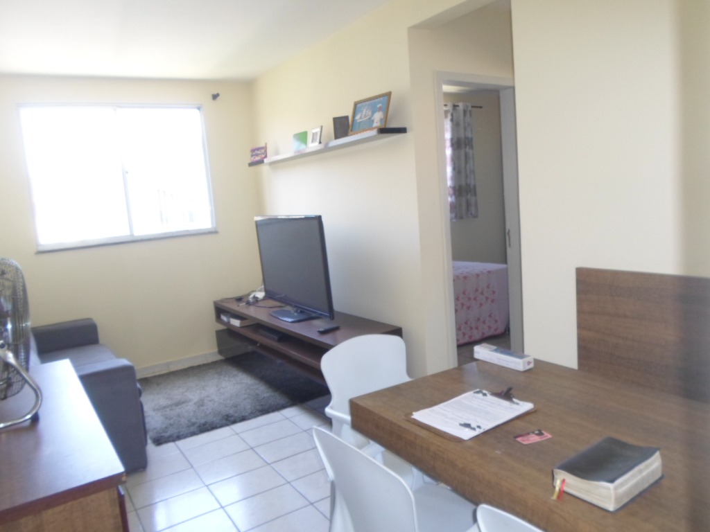 Apartamento 2 quartos com fácil acesso pra av. Brasil aceita
