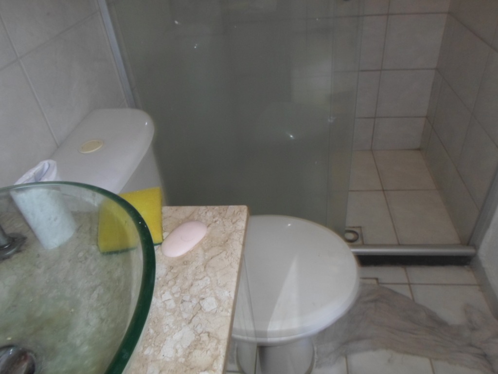 Apartamento 2 quartos com fácil acesso pra av. Brasil aceita