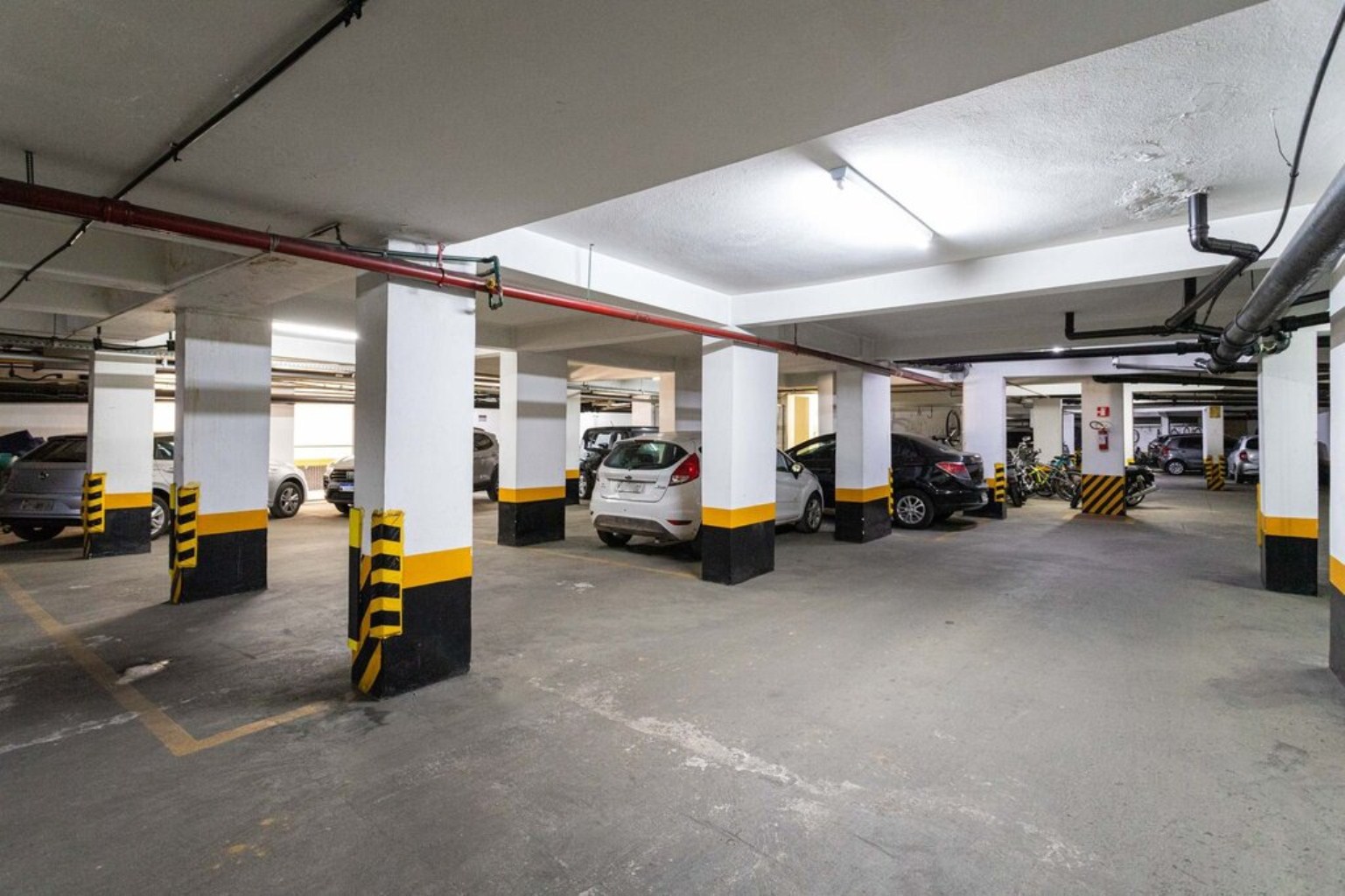 APARTAMENTO RESIDENCIAL em São Paulo - SP, Indianópolis