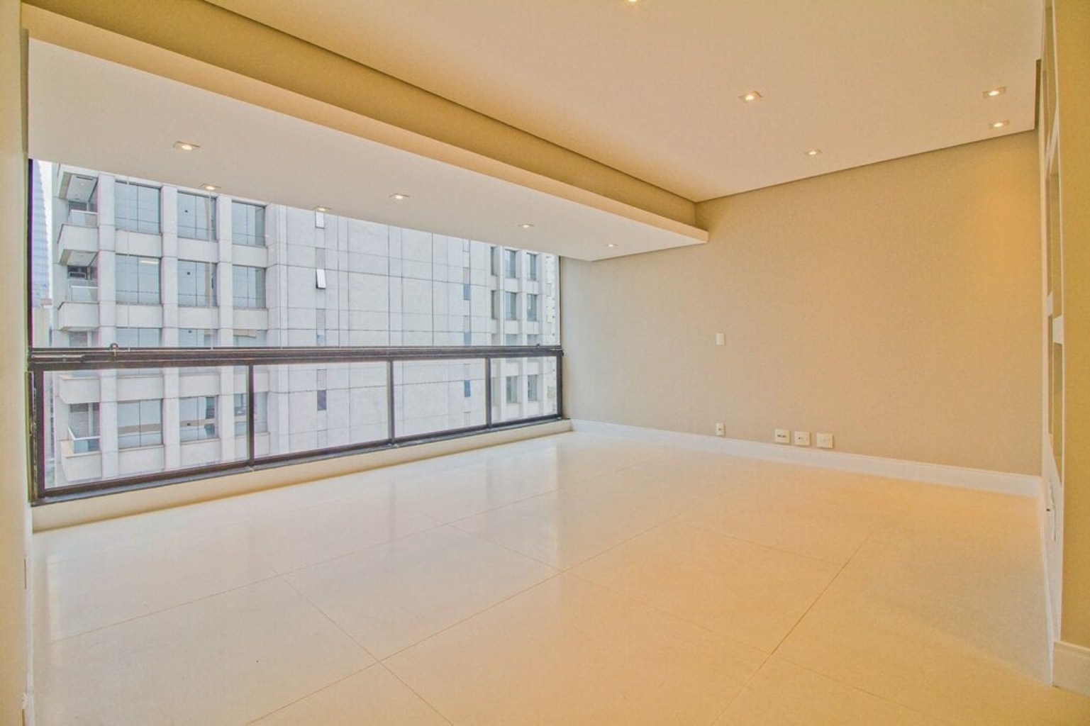 APARTAMENTO RESIDENCIAL em São Paulo - SP, Vila Olímpia
