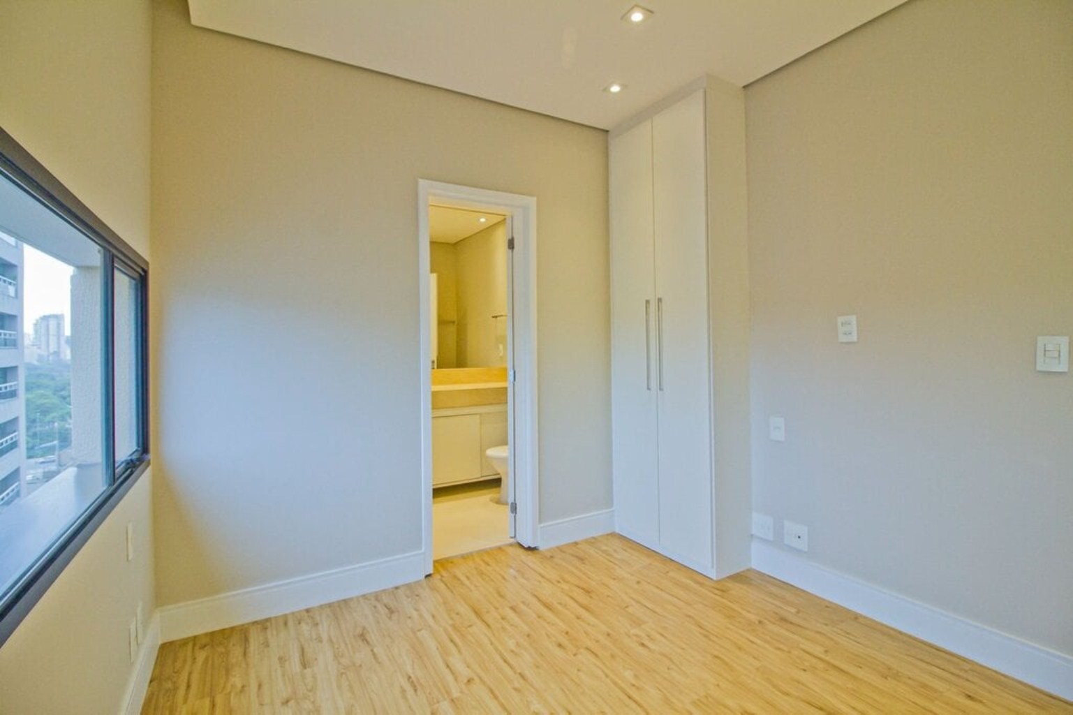 APARTAMENTO RESIDENCIAL em São Paulo - SP, Vila Olímpia