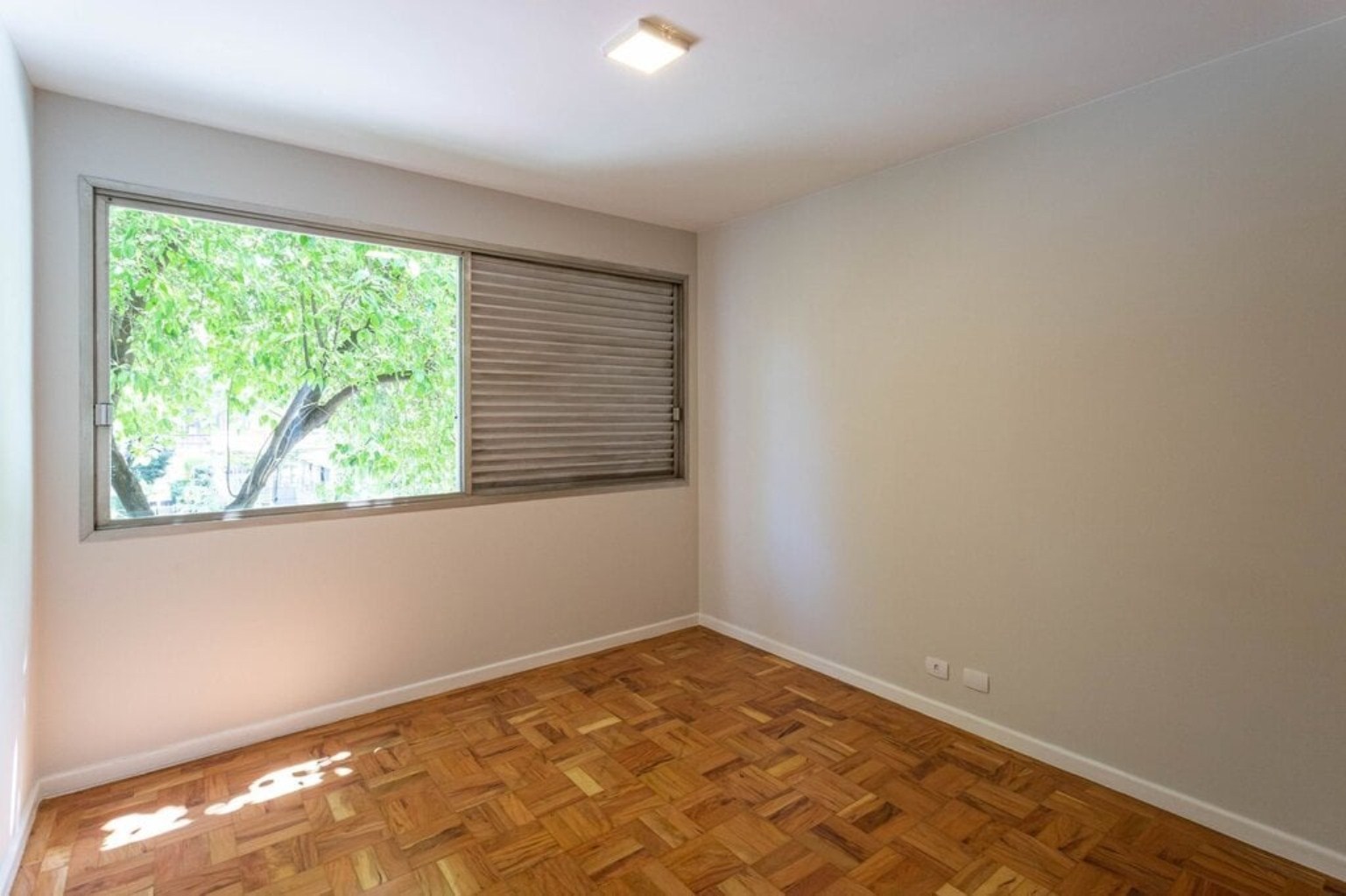 APARTAMENTO RESIDENCIAL em São Paulo - SP, Indianópolis