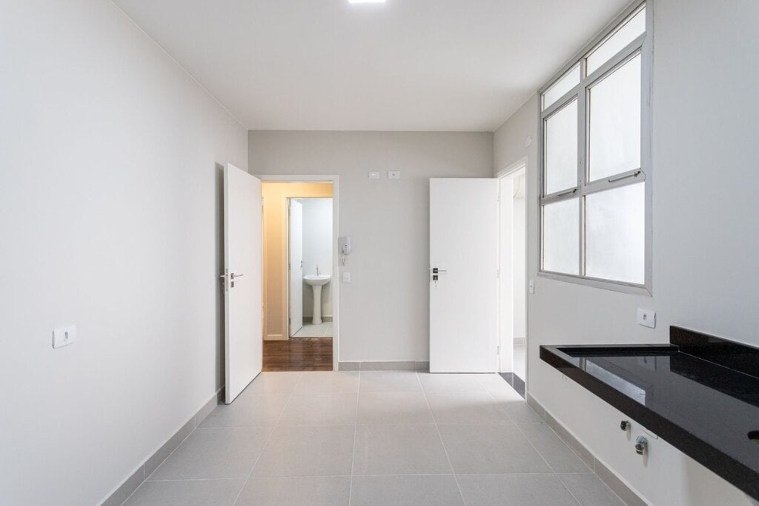 APARTAMENTO RESIDENCIAL em São Paulo - SP, Indianópolis