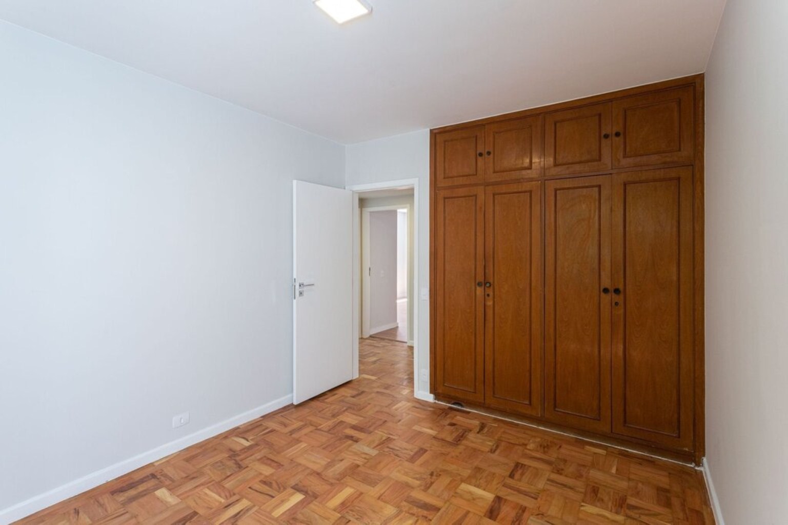 APARTAMENTO RESIDENCIAL em São Paulo - SP, Indianópolis