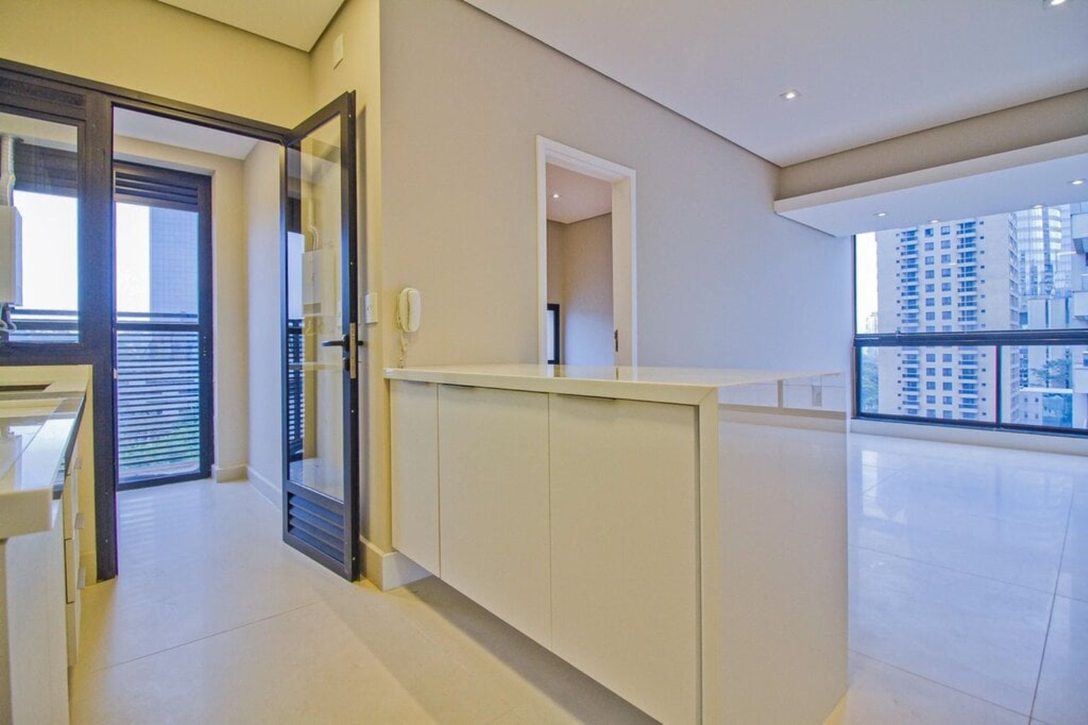 APARTAMENTO RESIDENCIAL em São Paulo - SP, Vila Olímpia