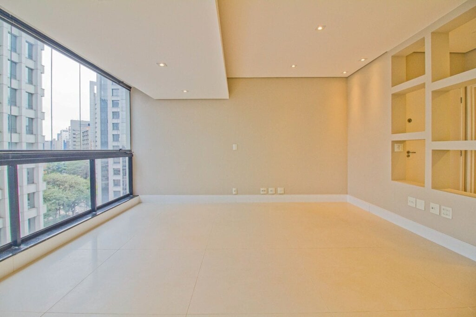 APARTAMENTO RESIDENCIAL em São Paulo - SP, Vila Olímpia