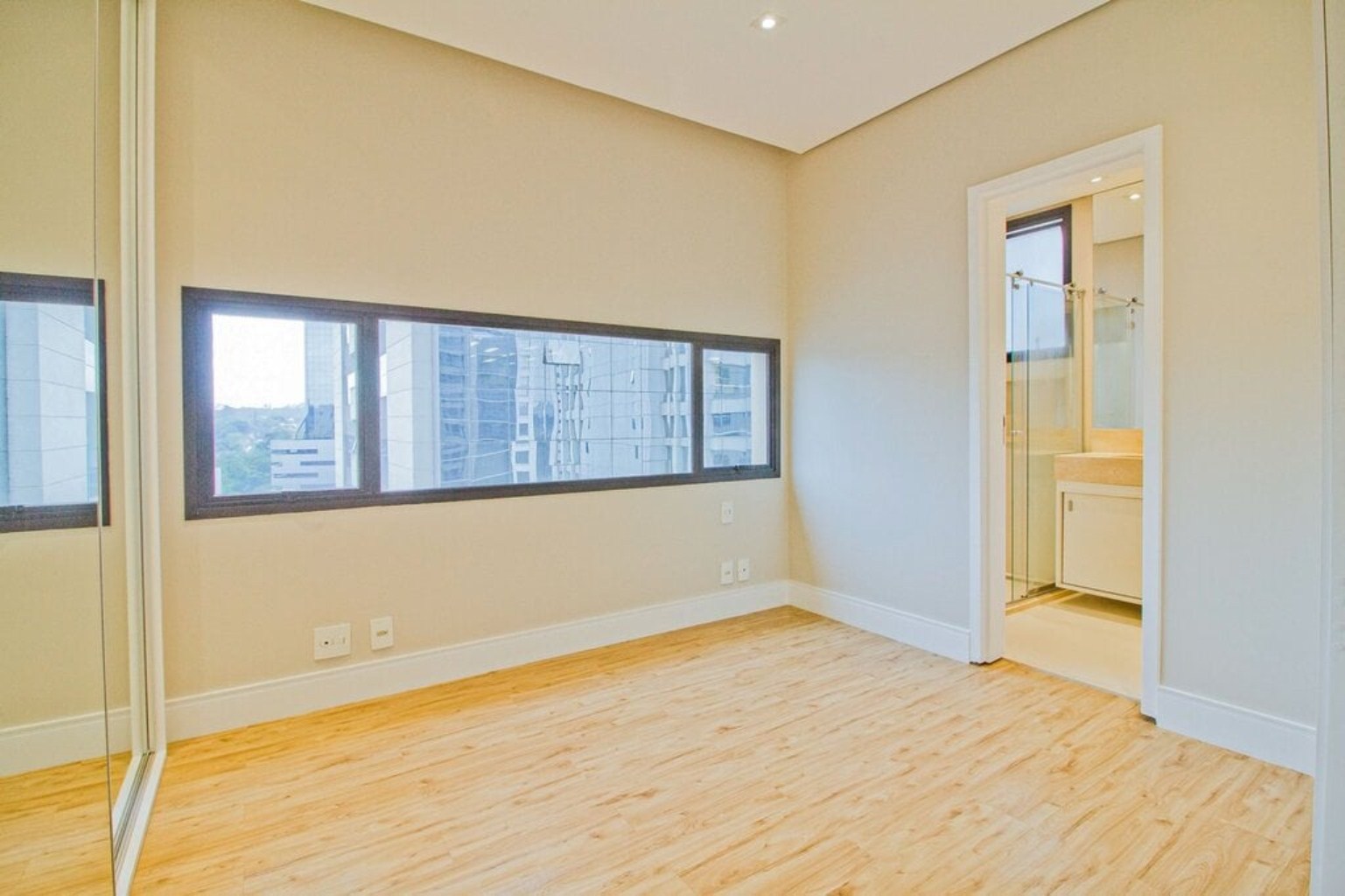 APARTAMENTO RESIDENCIAL em São Paulo - SP, Vila Olímpia