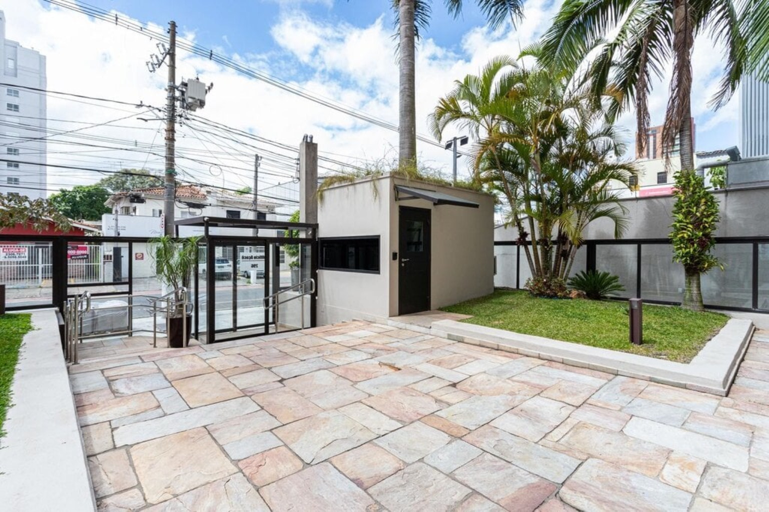 APARTAMENTO RESIDENCIAL em São Paulo - SP, Indianópolis