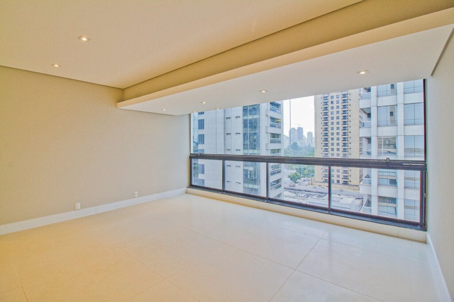 APARTAMENTO RESIDENCIAL em São Paulo - SP, Vila Olímpia