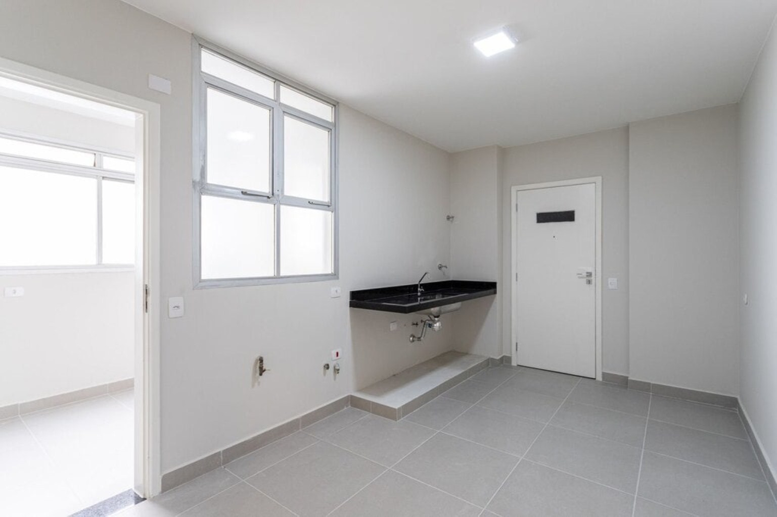 APARTAMENTO RESIDENCIAL em São Paulo - SP, Indianópolis