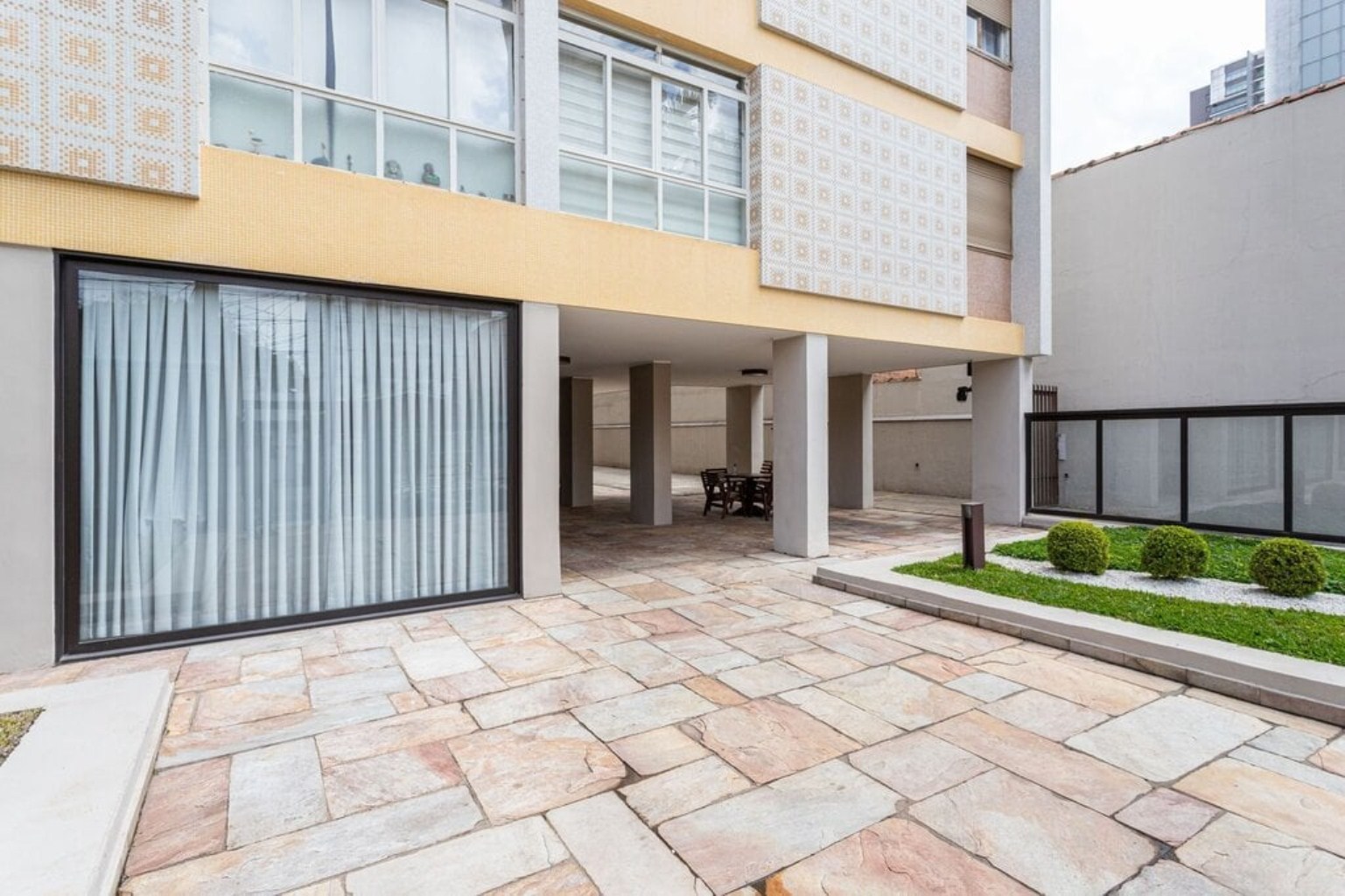APARTAMENTO RESIDENCIAL em São Paulo - SP, Indianópolis