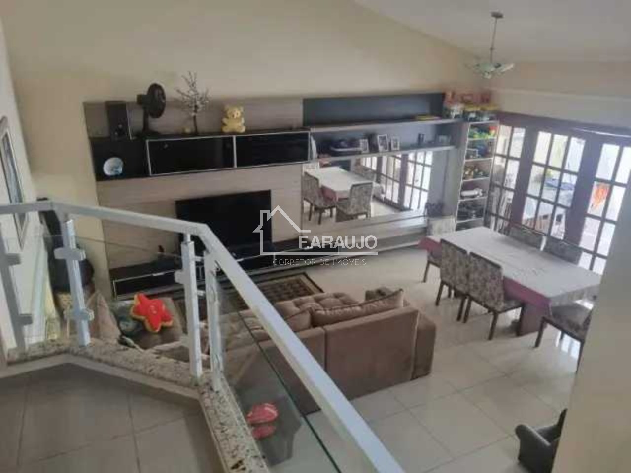 Casa de Condomínio à venda com 3 quartos, 147m² - Foto 2