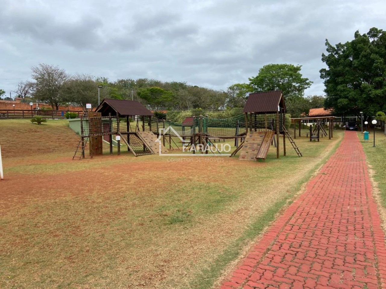 Loteamento e Condomínio, 200 m² - Foto 7