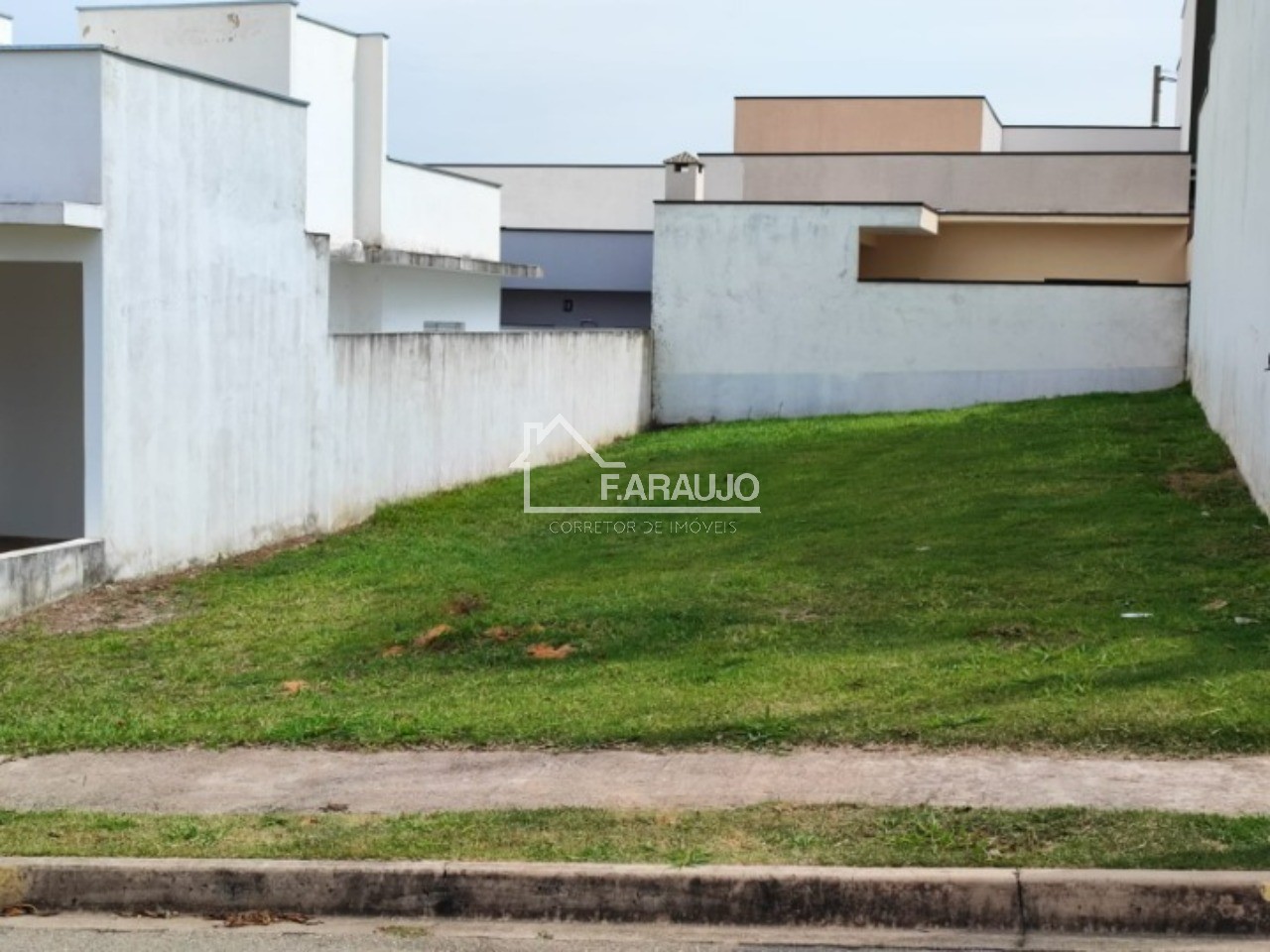 Loteamento e Condomínio, 160 m² - Foto 2