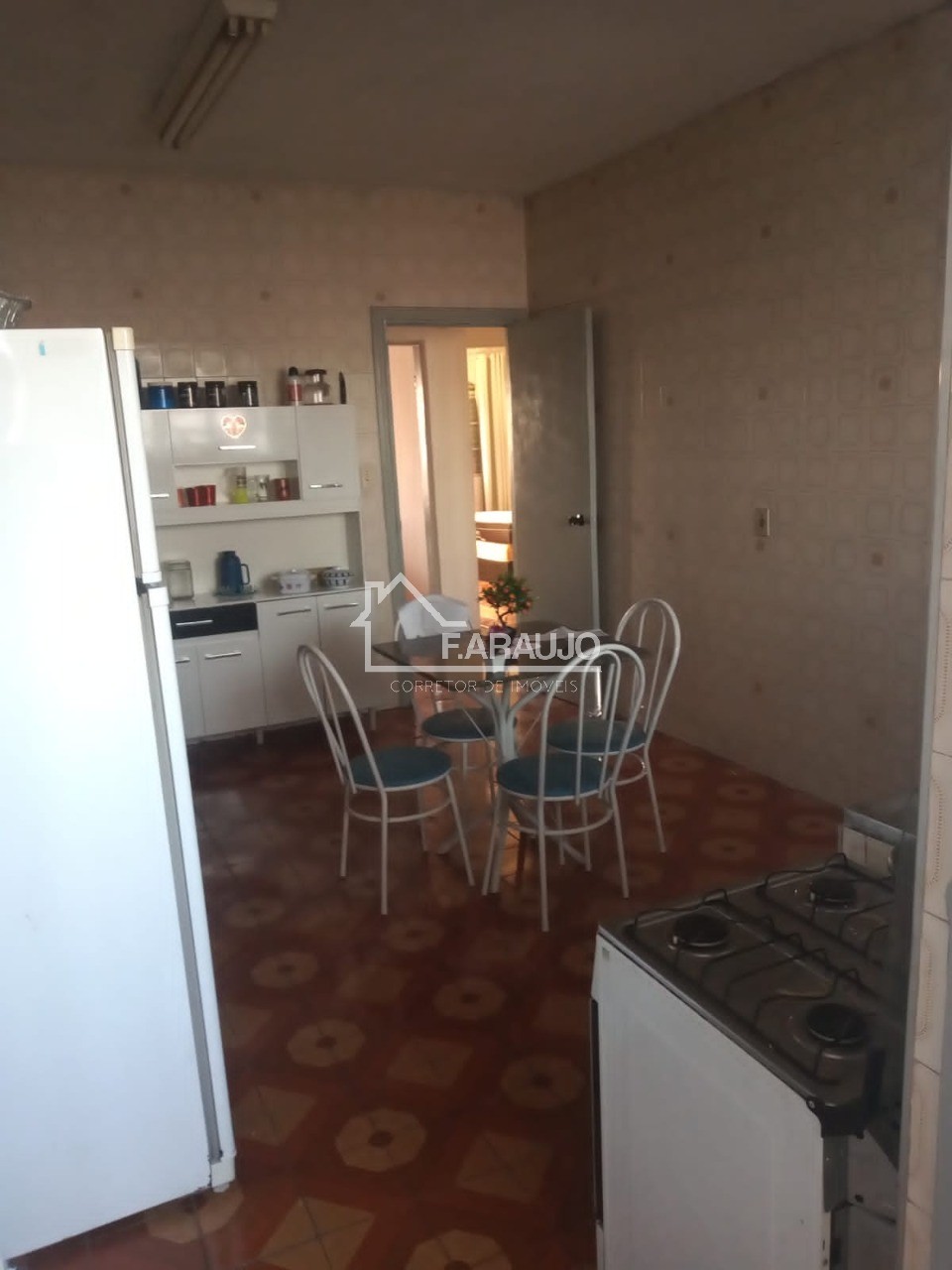 Casa, 4 quartos, 265 m² - Foto 4