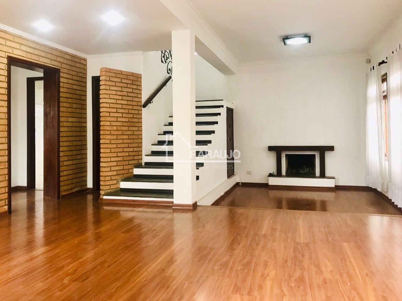 Casa à venda com 4 quartos, 234m² - Foto 5