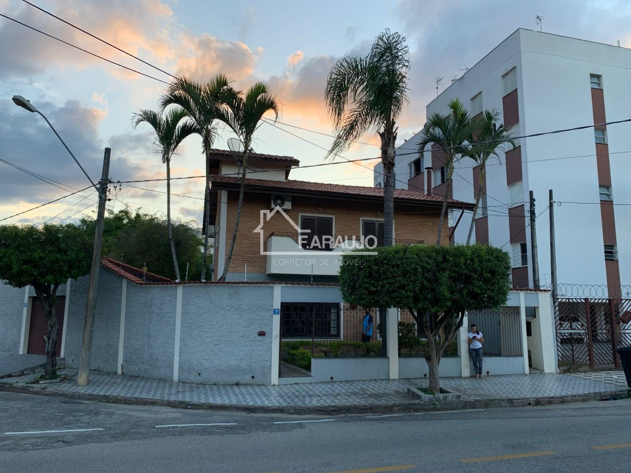 Casa à venda com 4 quartos, 234m² - Foto 24