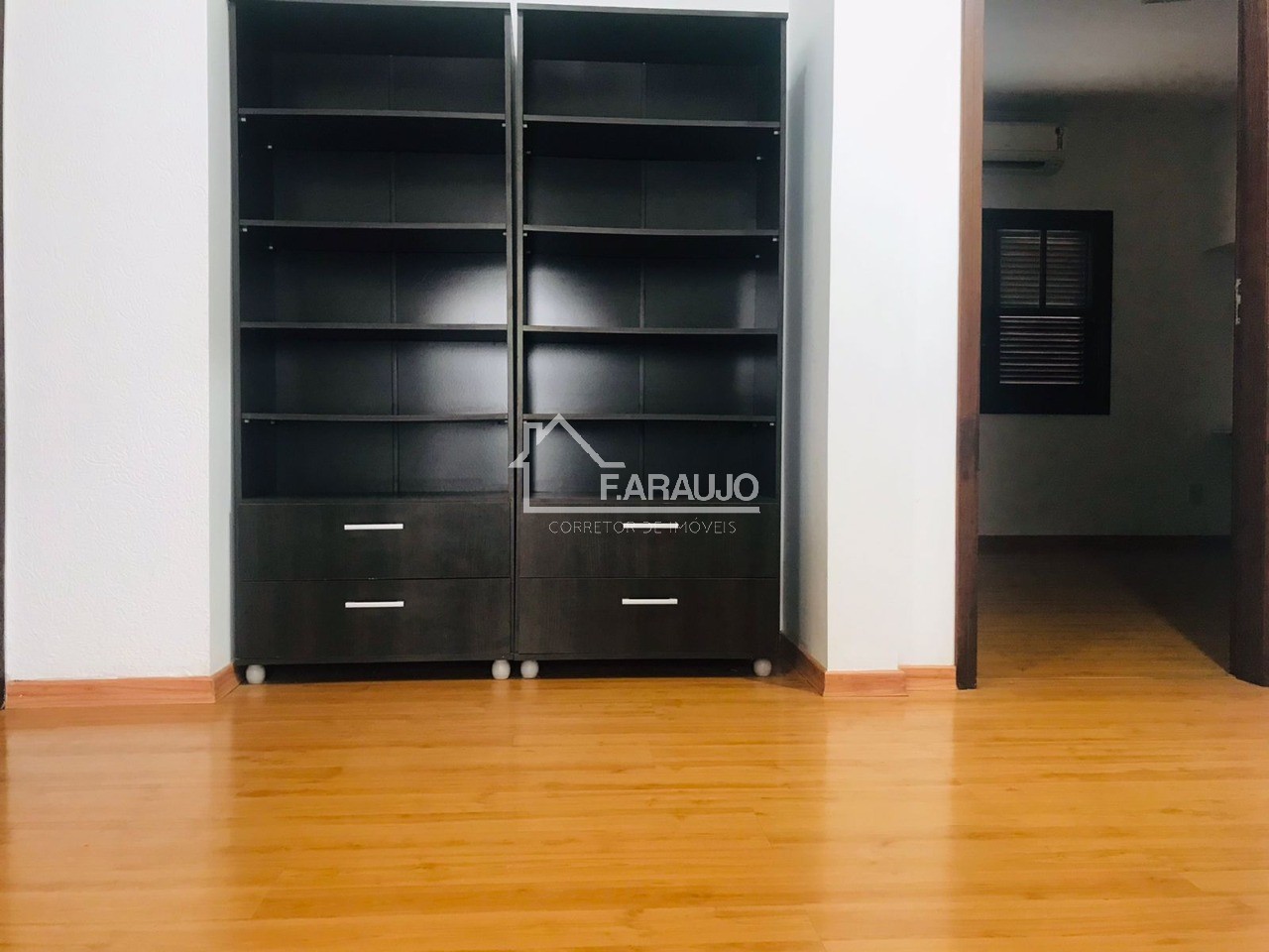 Casa à venda com 4 quartos, 234m² - Foto 17