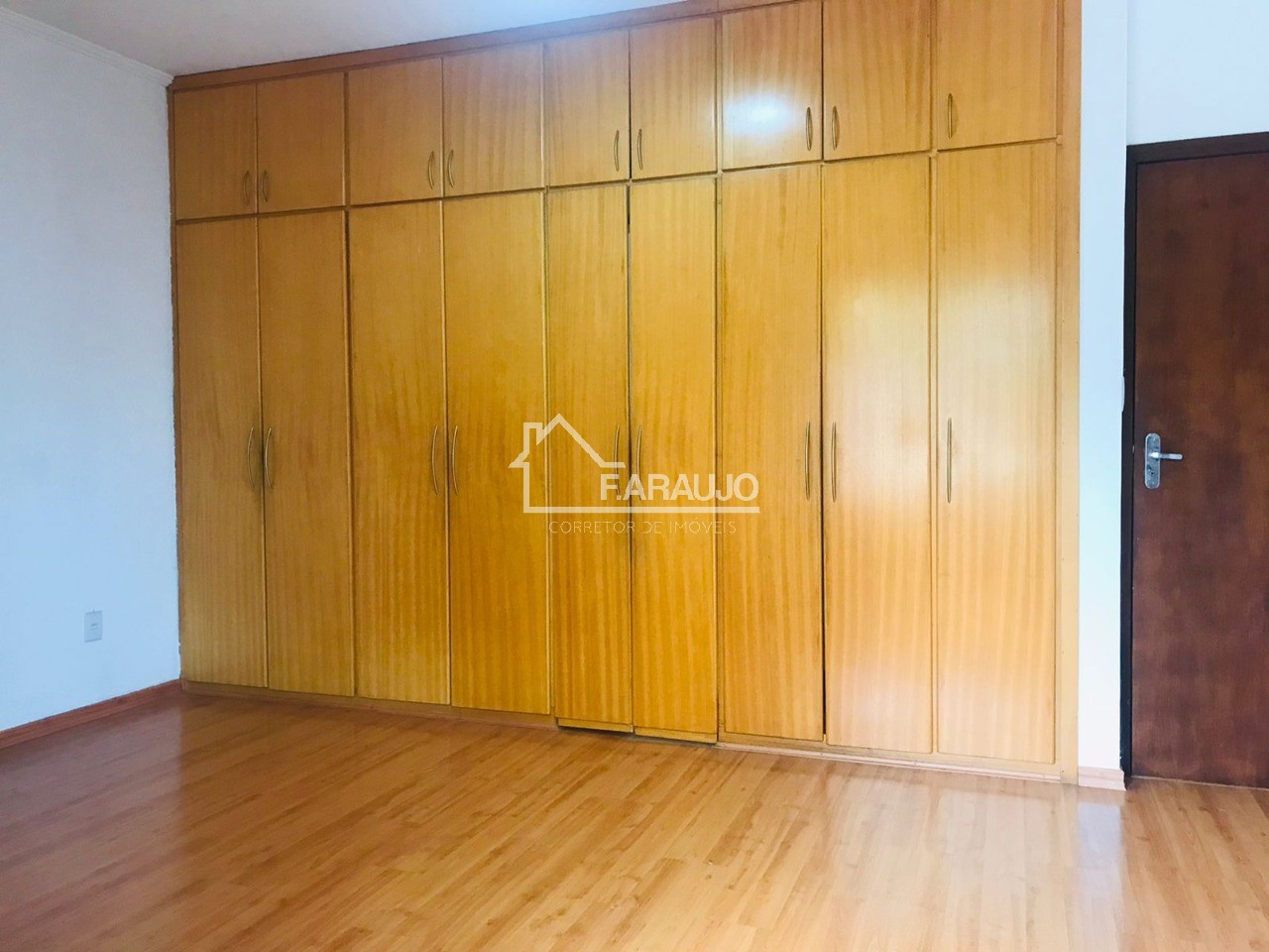 Casa à venda com 4 quartos, 234m² - Foto 7