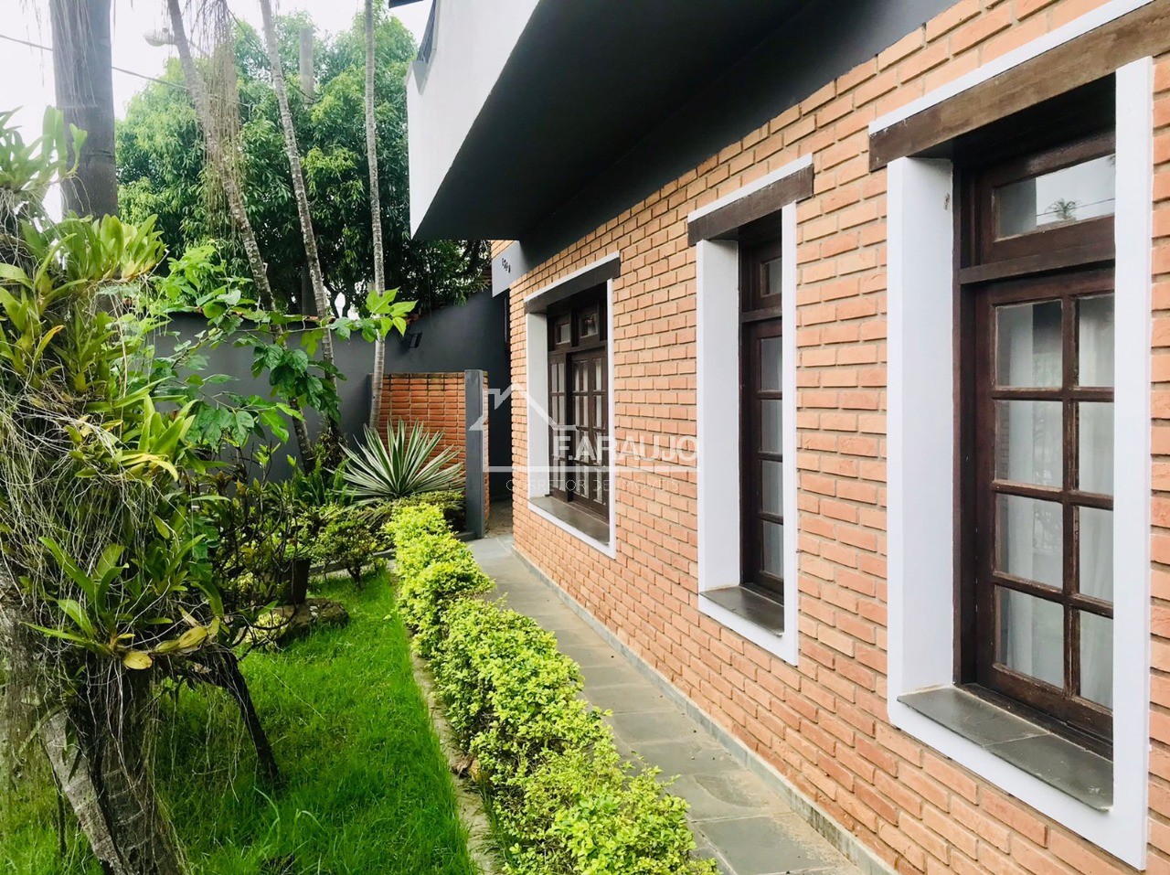 Casa à venda com 4 quartos, 234m² - Foto 20