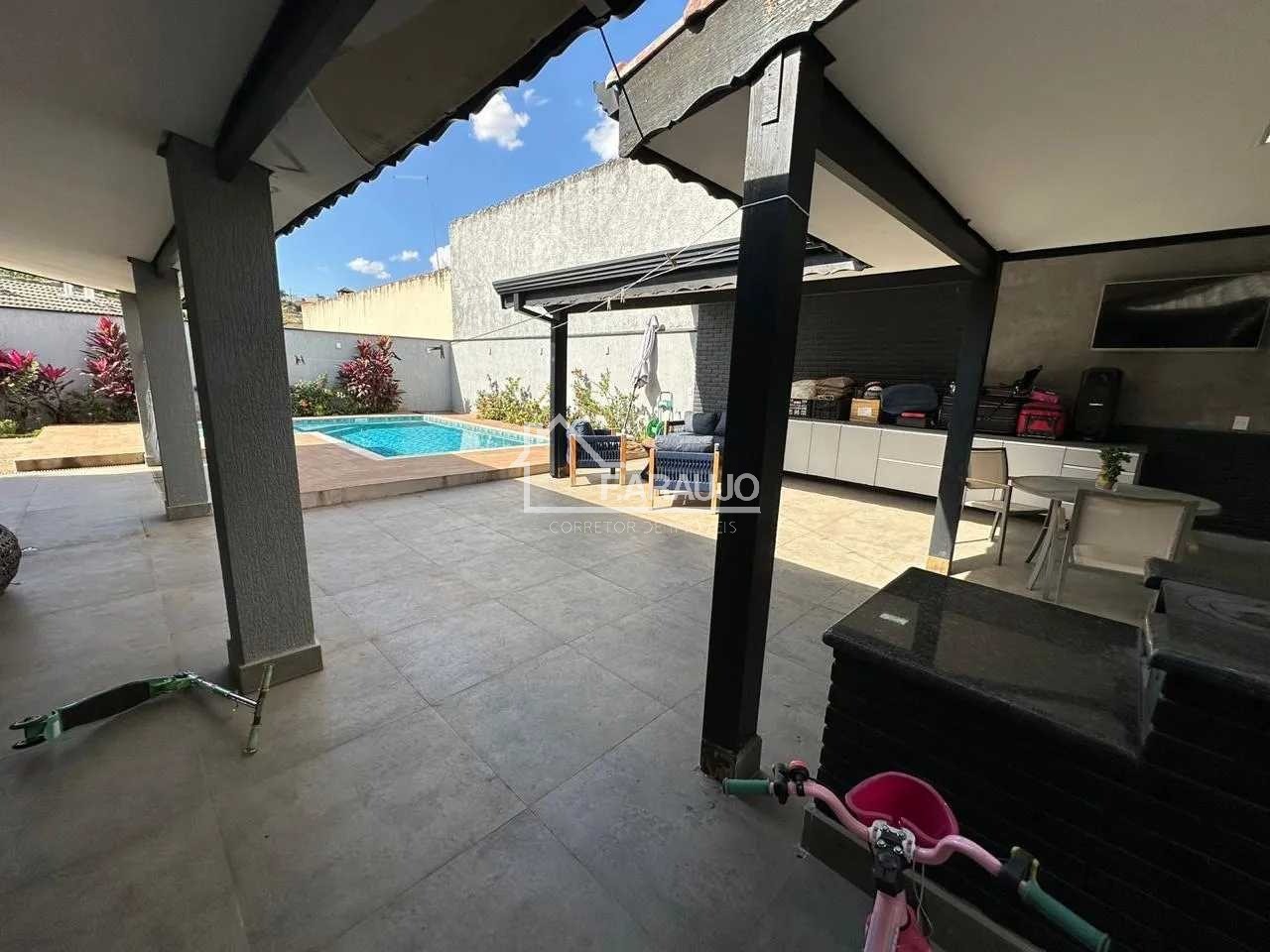 Casa de Condomínio à venda com 3 quartos, 310m² - Foto 5
