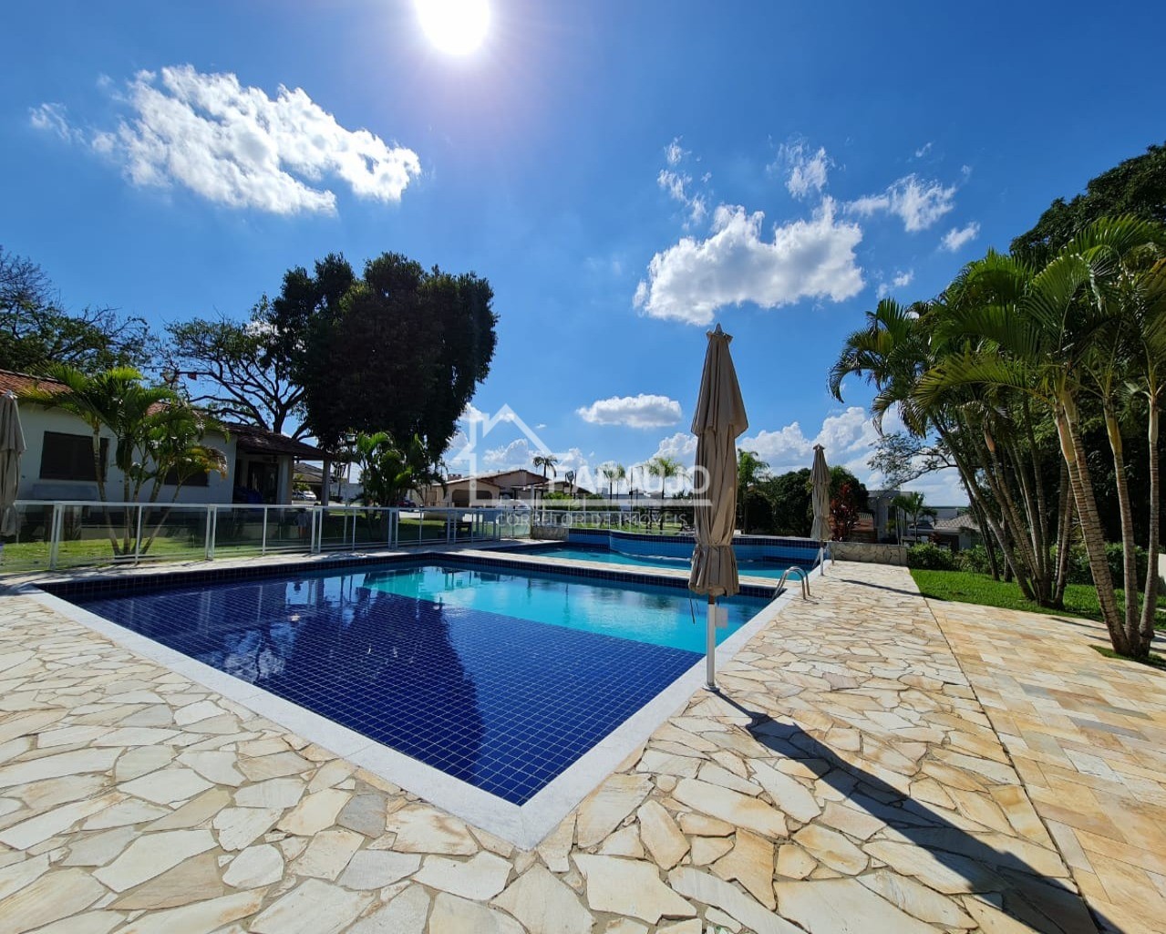 Loteamento e Condomínio, 360 m² - Foto 2