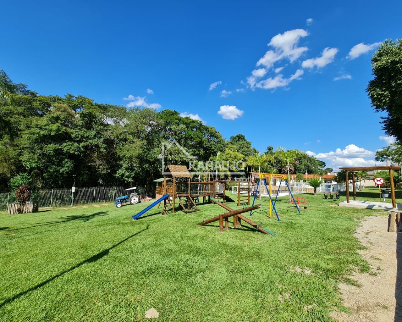 Loteamento e Condomínio, 360 m² - Foto 4