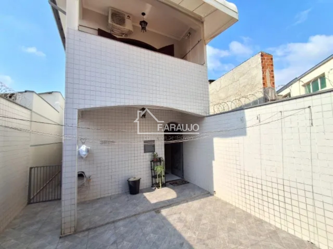 Casa à venda com 3 quartos, 234m² - Foto 13