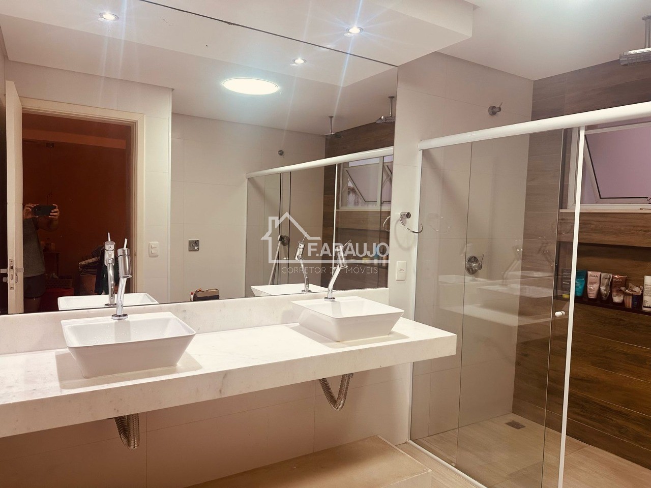Casa à venda com 2 quartos, 230m² - Foto 18