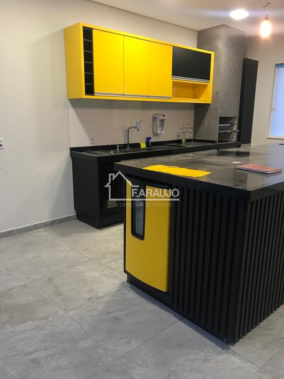 Casa à venda com 2 quartos, 230m² - Foto 5