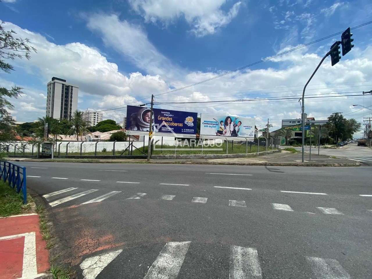 Loteamento e Condomínio, 1500 m² - Foto 3