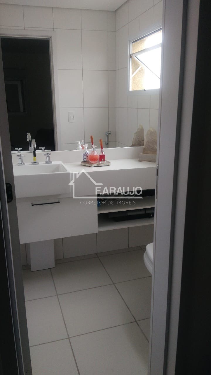 Apartamento, 3 quartos, 185 m² - Foto 2