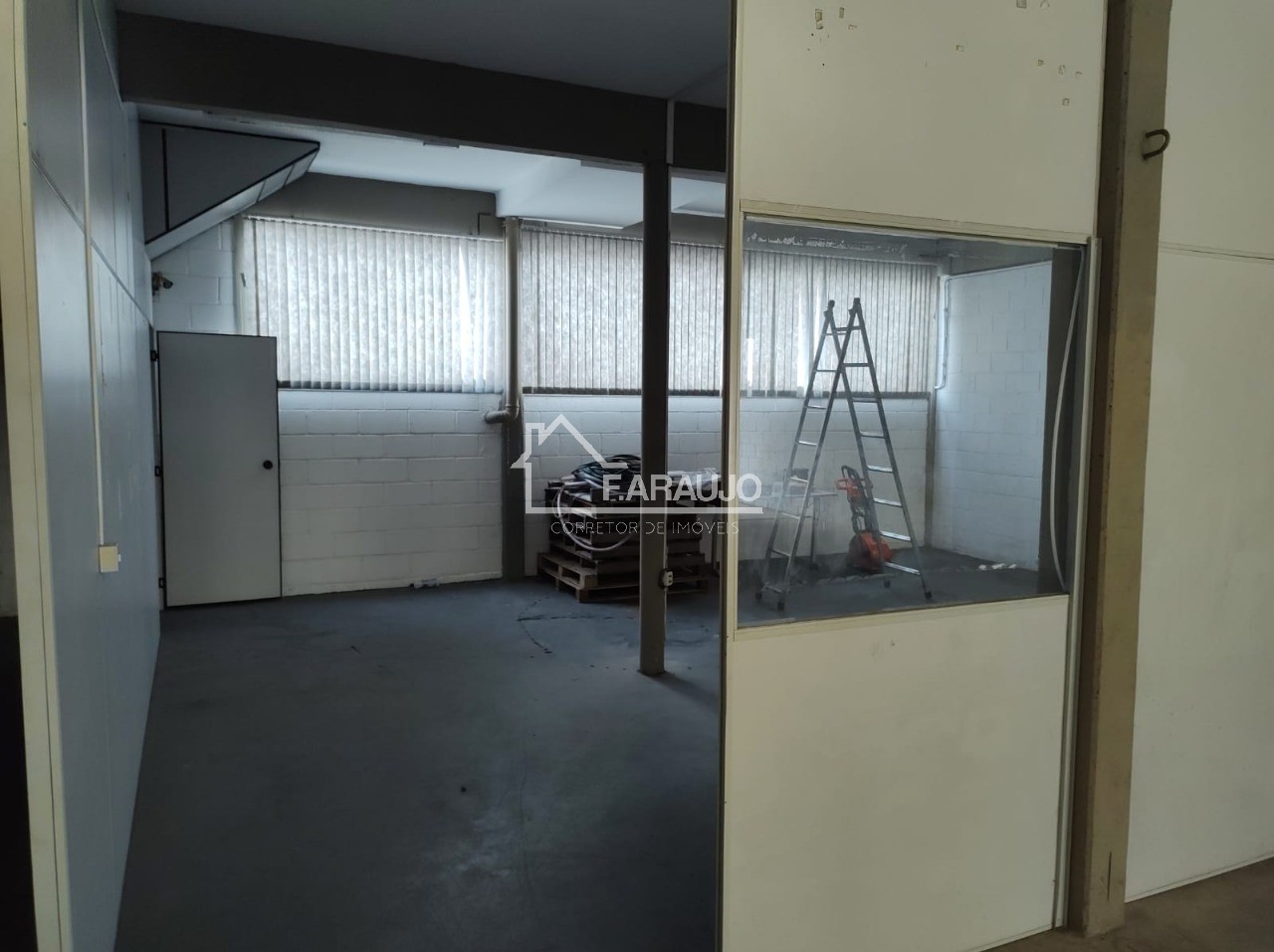 Depósito-Galpão, 320 m² - Foto 24