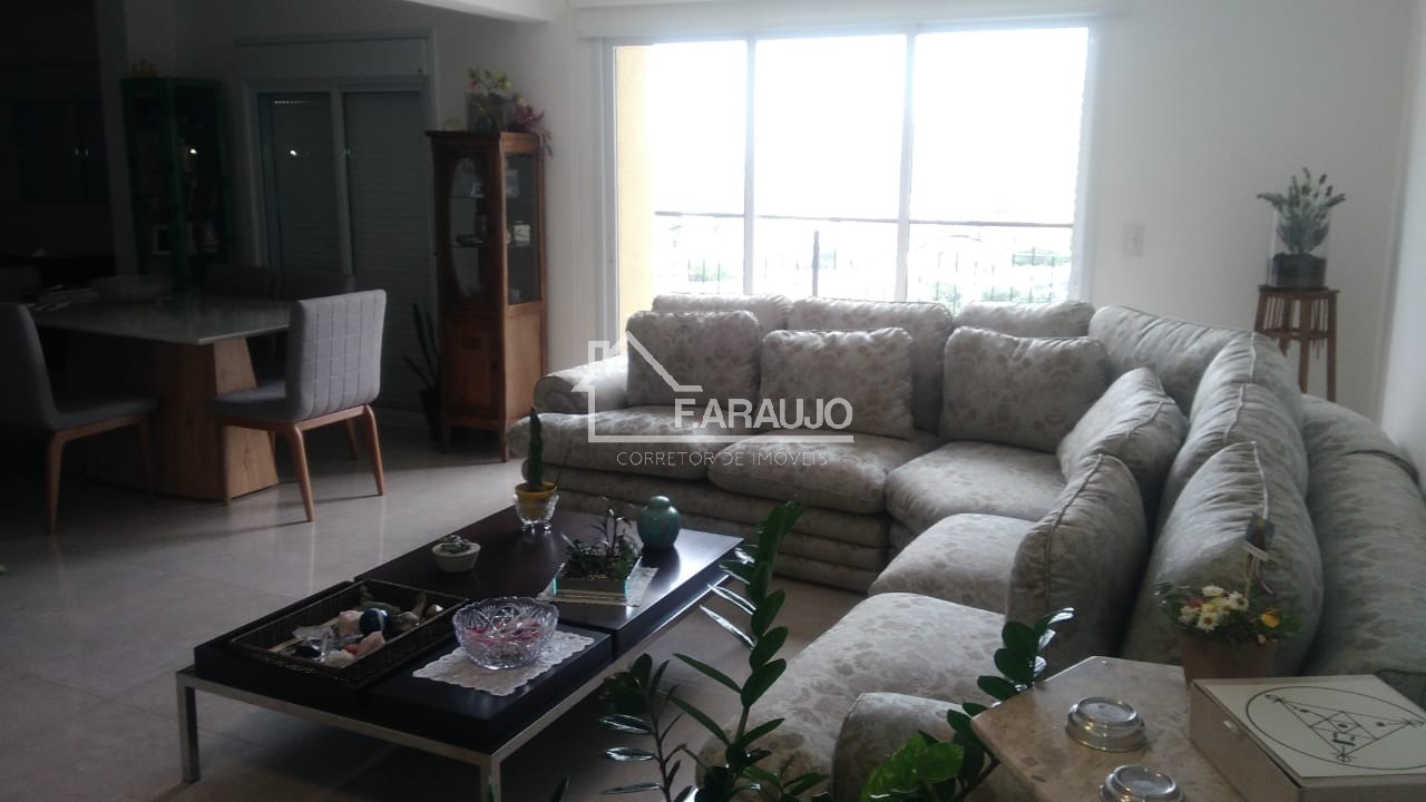 Apartamento, 3 quartos, 185 m² - Foto 1