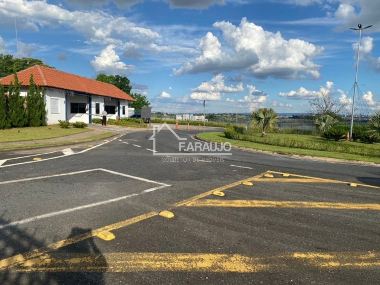 Loteamento e Condomínio, 1018 m² - Foto 7