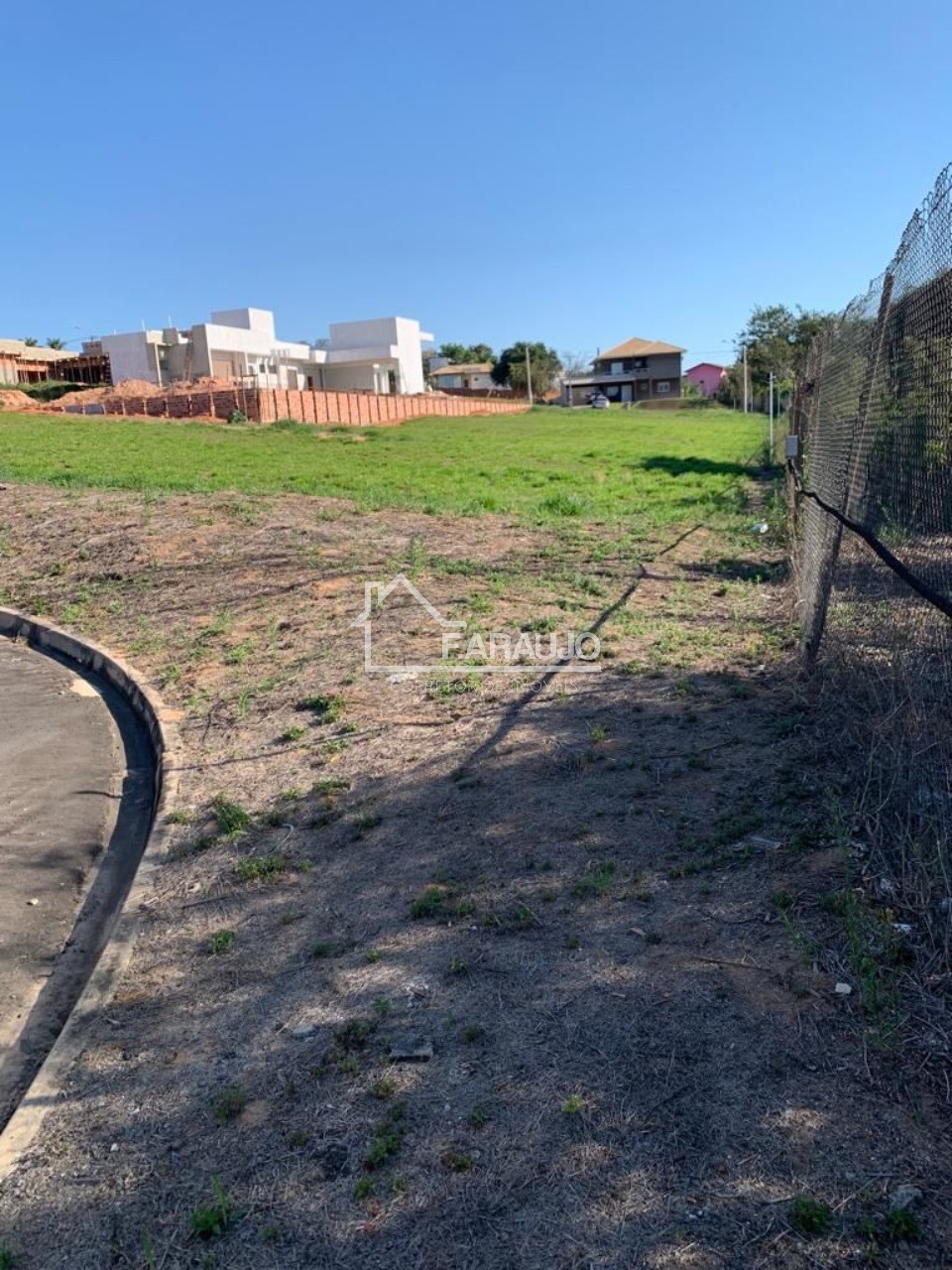 Loteamento e Condomínio, 1018 m² - Foto 2