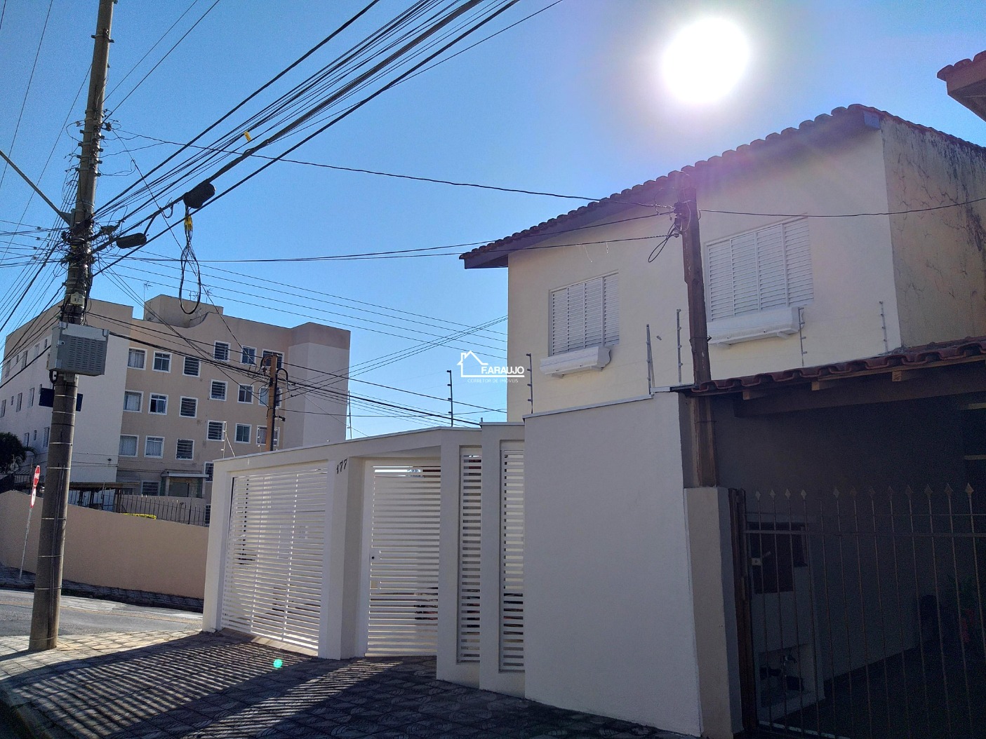 Casa, 5 quartos, 182 m² - Foto 1