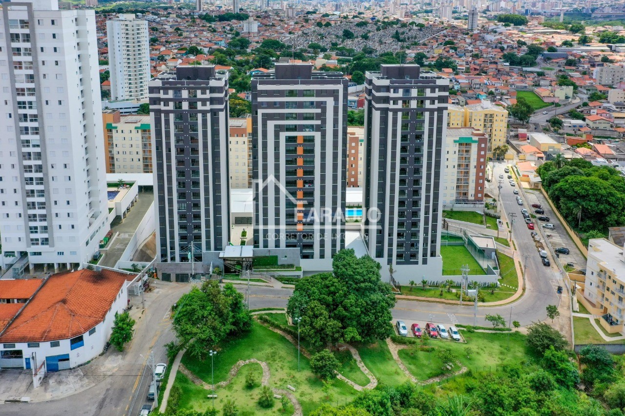 Apartamento à venda com 2 quartos, 67m² - Foto 1