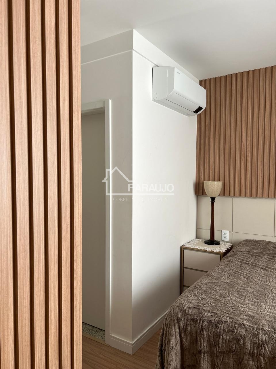 Apartamento à venda com 2 quartos, 67m² - Foto 8