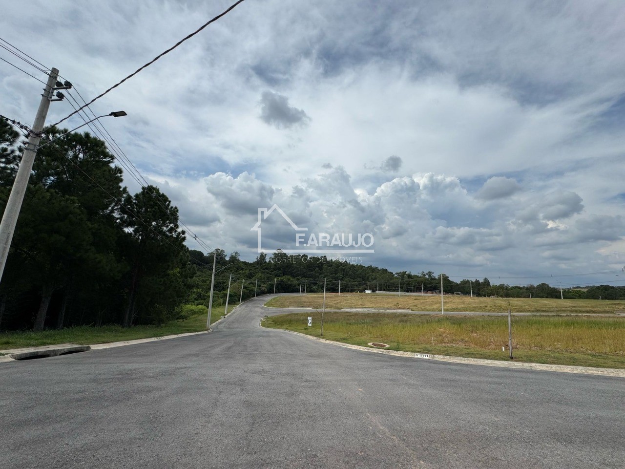 Loteamento e Condomínio, 250 m² - Foto 6