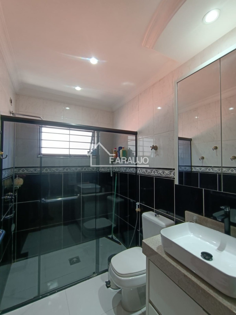 Casa, 4 quartos, 243 m² - Foto 20