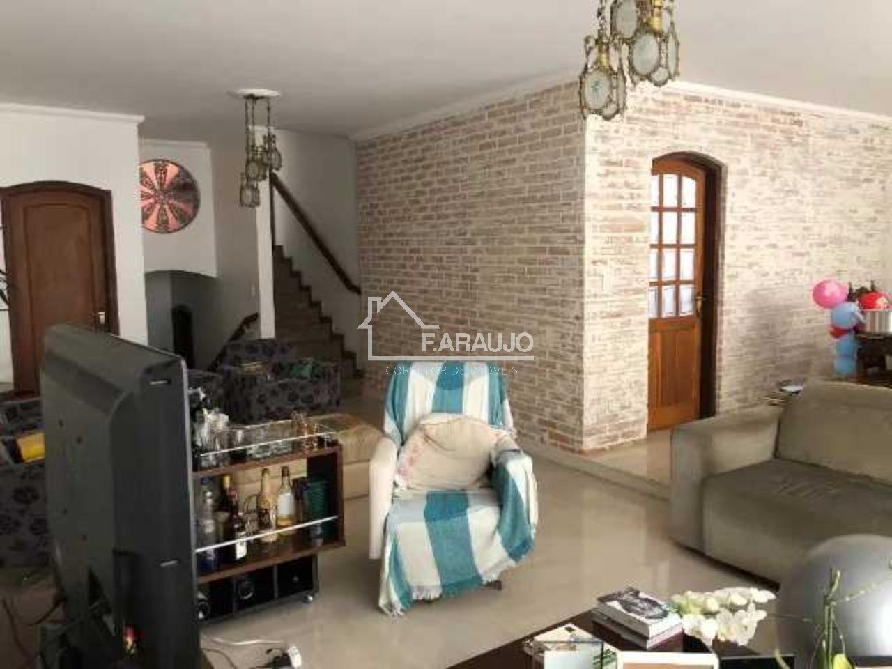 Casa, 3 quartos, 165 m² - Foto 1