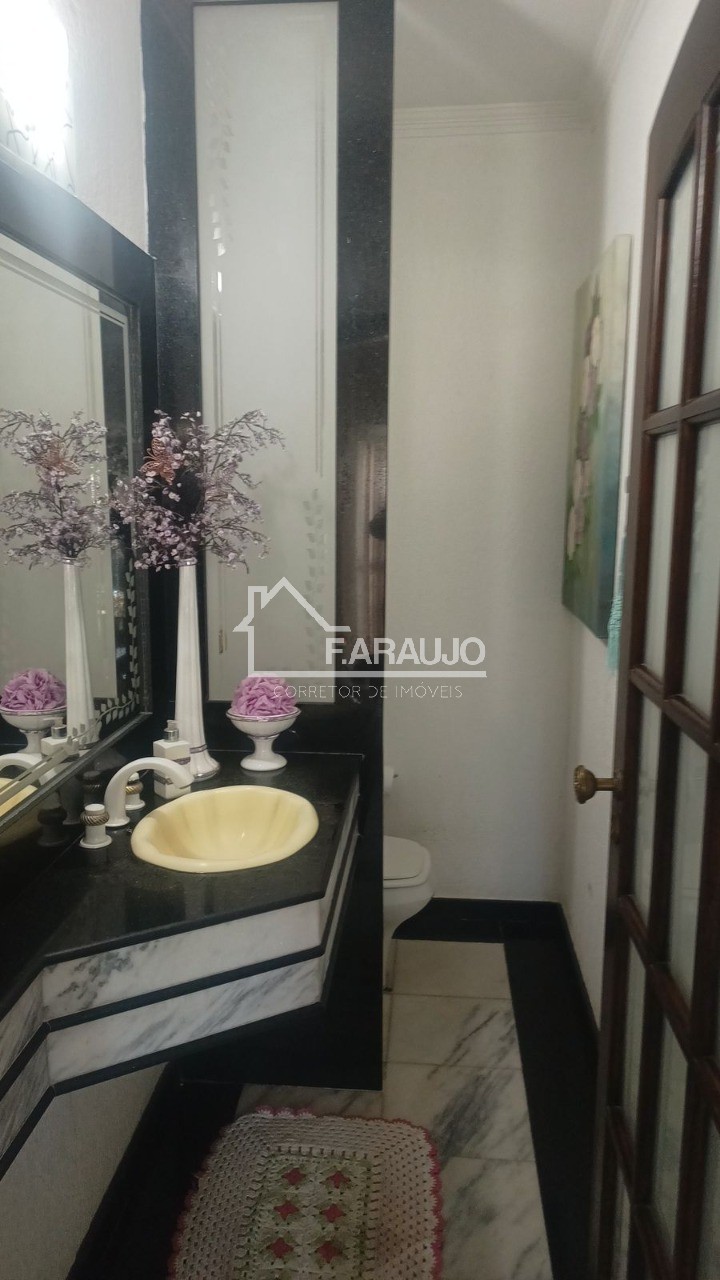 Casa, 4 quartos, 559 m² - Foto 23