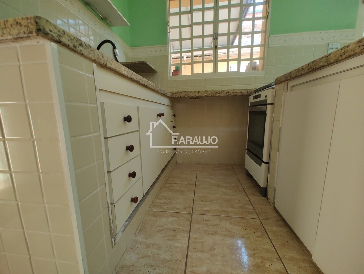 Casa, 4 quartos, 300 m² - Foto 22