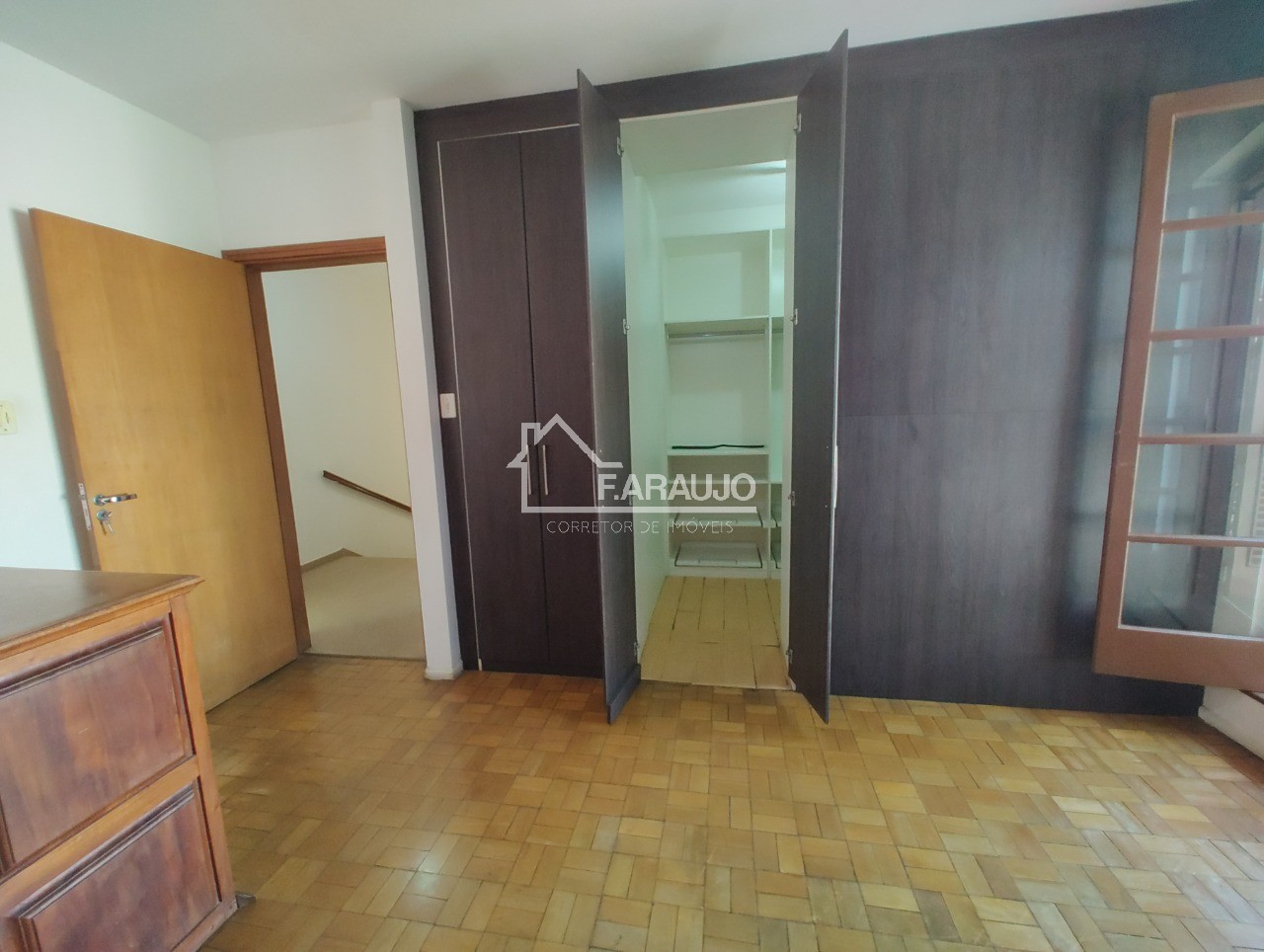 Casa, 4 quartos, 300 m² - Foto 61