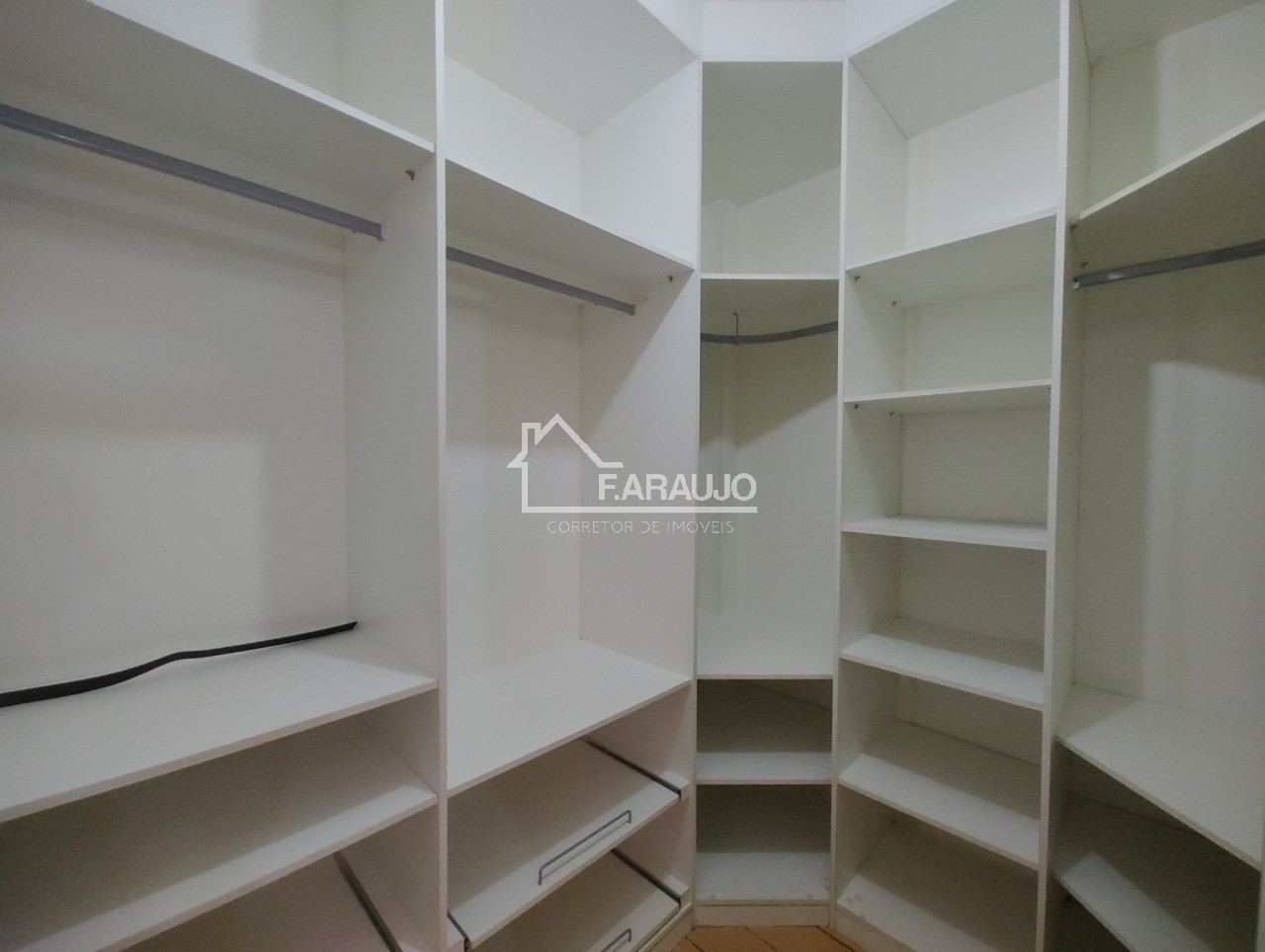 Casa, 4 quartos, 300 m² - Foto 62