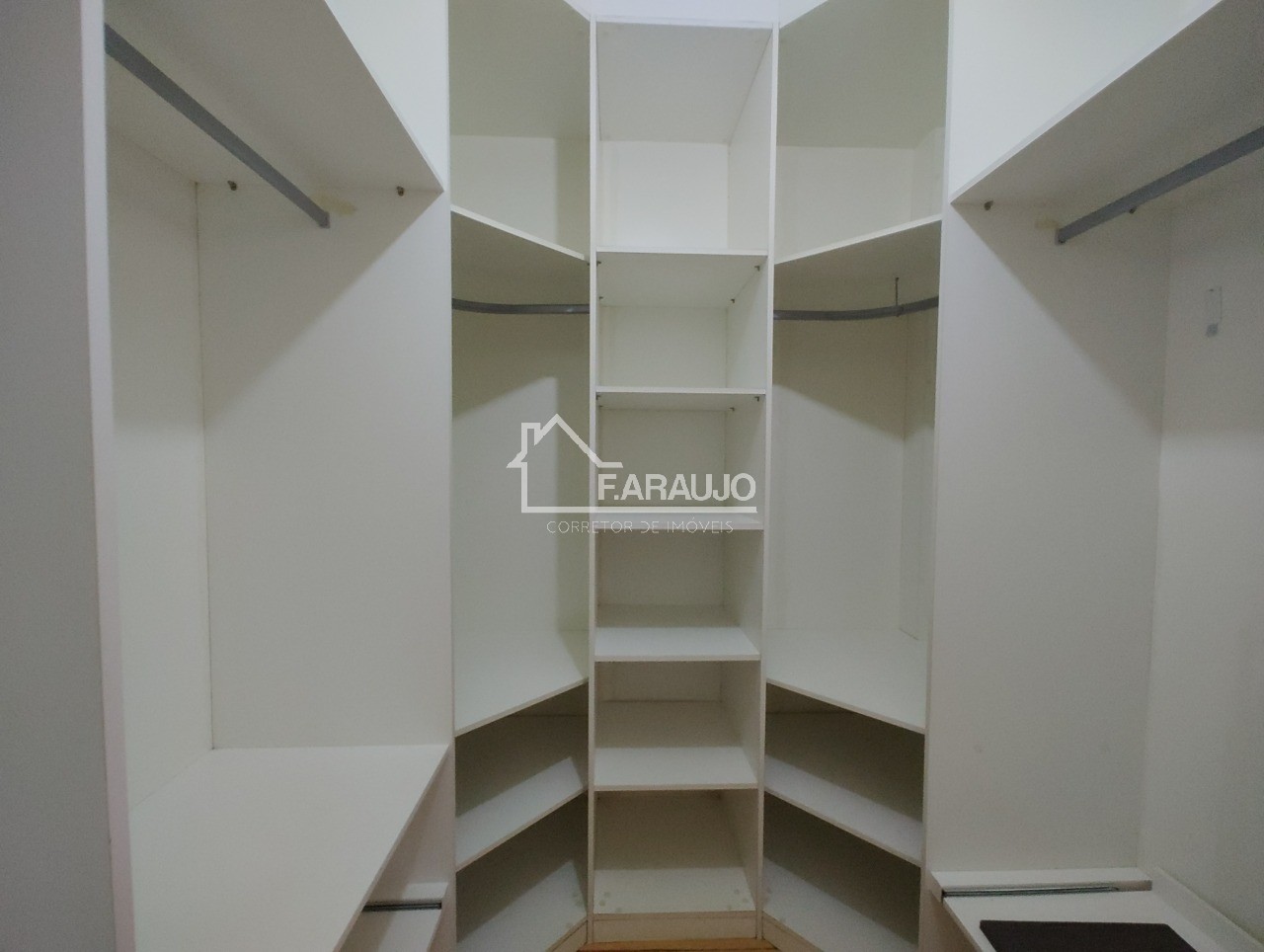 Casa, 4 quartos, 300 m² - Foto 63