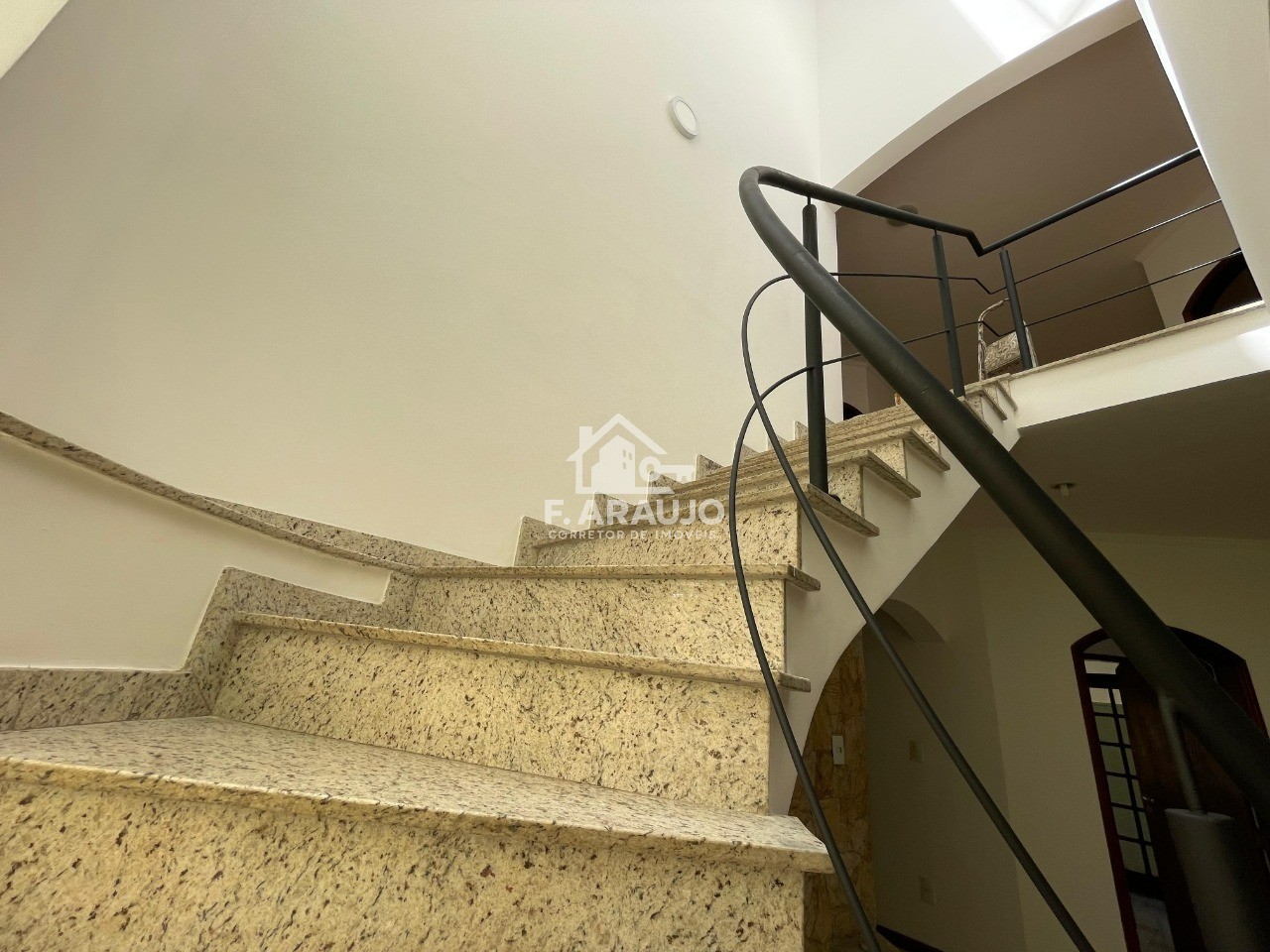 Casa, 4 quartos, 360 m² - Foto 3