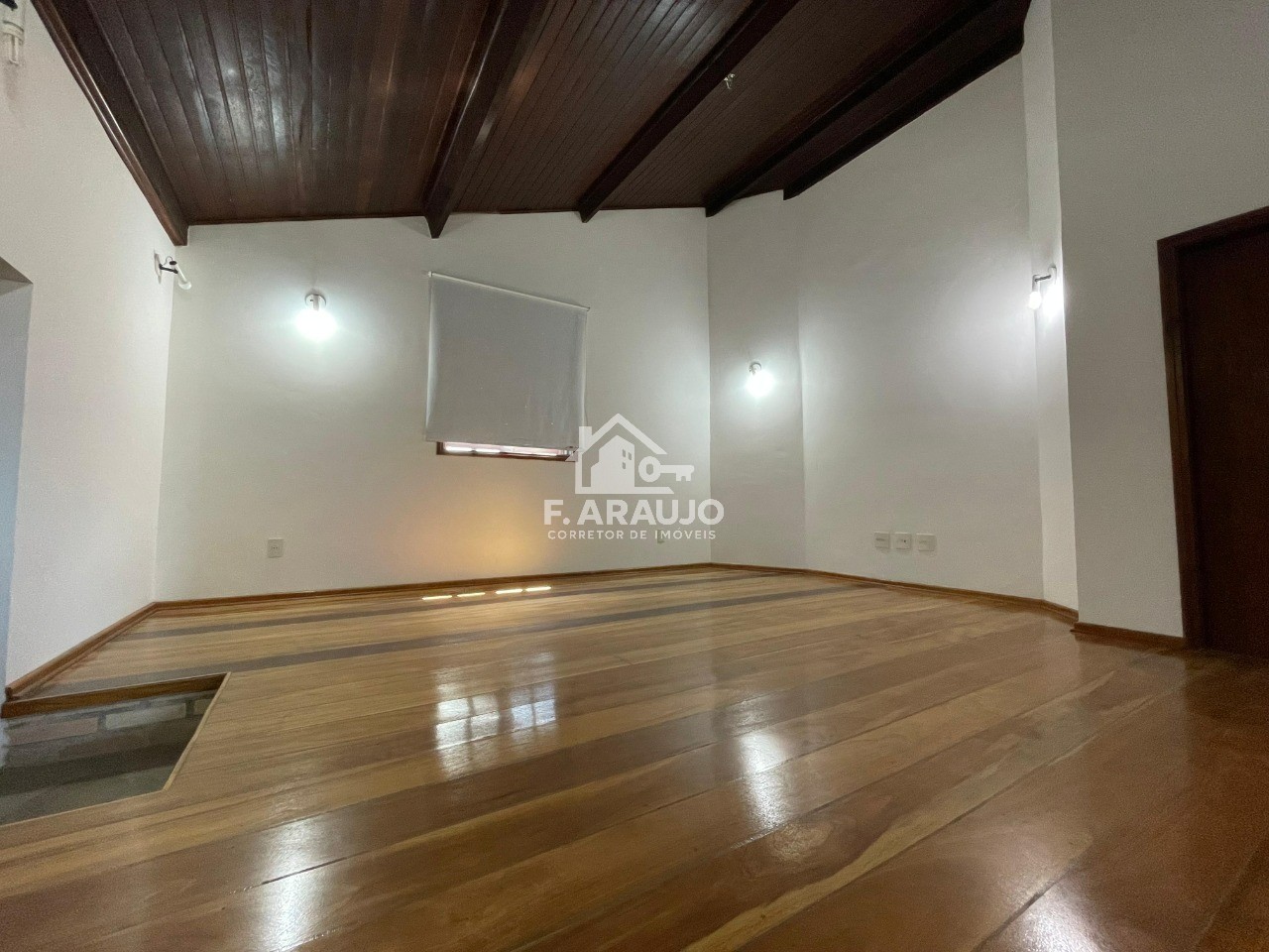 Casa, 4 quartos, 360 m² - Foto 6